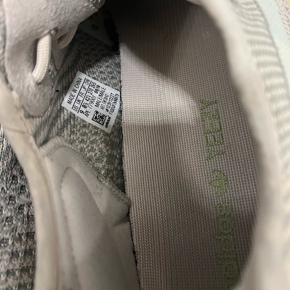 Yeezy boost 350 V2 citrin - Picture 10 of 12